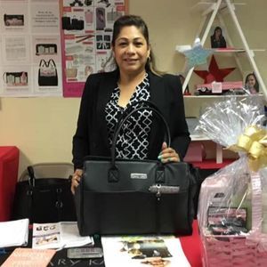 Meet your Posher, Frances